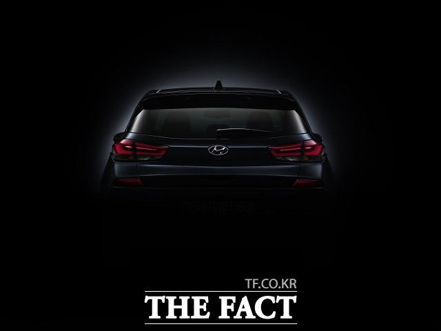 현대자동차는 오는 7일 신형 i30을 국내와 유럽 시장에 동시에 공개하고 8일부터 공식 판매에 나선다는 계획이다.