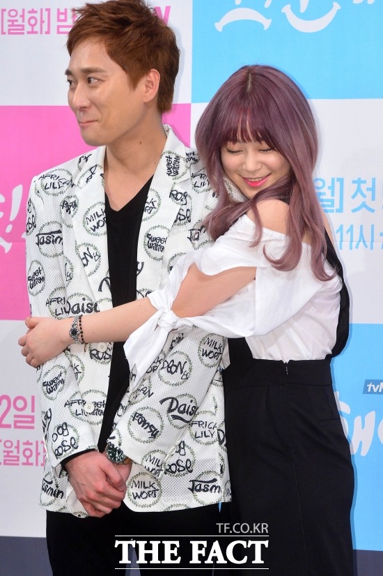 해피투게더 허영지 사과. 배우 허영지(오른쪽)가 허정민의 고백을 언급한 것에 대해 사과했다. /남윤호 기자