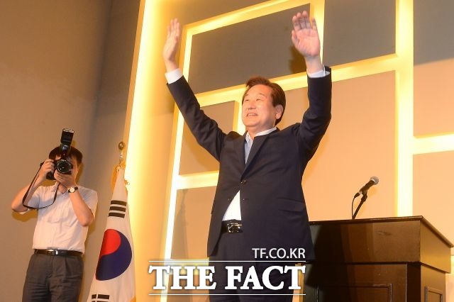 여권 잠룡 가운데 가장 활발한 행보를 보이는 김무성 전 새누리당 대표./남윤호 기자