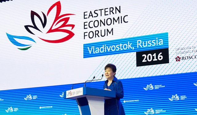 박 대통령은 기조연설에서 북한이 핵을 포기할 수밖에 없도록 만들려면 북한에 단호하고 일치된 메시지를 보내는 것이 무엇보다 중요하다 강조했다. /청와대