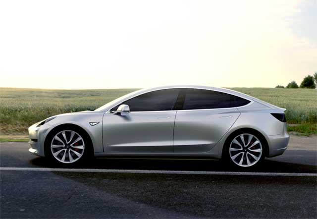 지난 5월 국내 타이어 업계 1위인 한국타이어는 글로벌 전기차 업체 테슬라의 볼륨 모델이 될 모델3에 신차용 타이어(OE) 공급 업체로 선정됐다. /테슬라 홈페이지