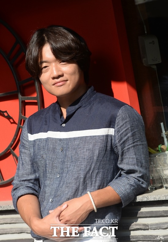 이요섭 감독이 러블리하다고 표현한 배우 조복래. 배우 조복래는 영화 범죄의 여왕 메가폰을 잡은 이요섭 감독을 따뜻하고 사랑스러운 사람이라고 표현했다. /임세준 인턴기자