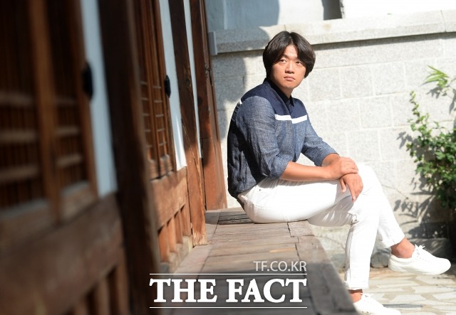 좋은 사람을 꿈꾸는 배우 조복래. 배우 조복래는 사람들에게 긍정적인 기운을 주는 사람, 좋은 사람이 되는 것이 꿈이라고 밝혔다. /임세준 인턴기자