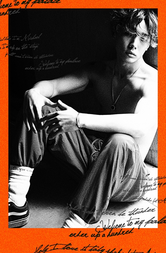 유닛 프로젝트 맙의 바비. 바비는 함께 활동하는 송민호의 완벽주의에 감탄했다. /YG엔터테인먼트 제공