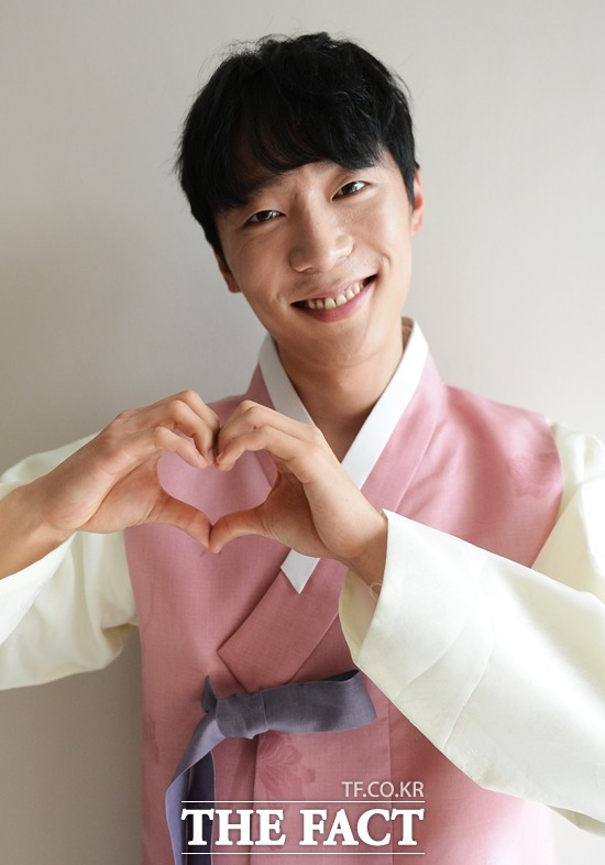 JTBC 청춘시대 출연 배우 신현수. 그는 복학생 윤종열 캐릭터를 연기해 인기를 얻었다. /이덕인 기자