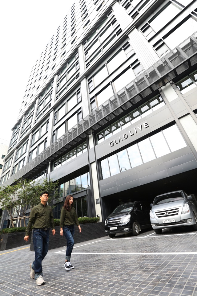 대림그룹은 22일 서울 강남구 논현동에 글래드 라이브 강남을 오픈한다고 밝혔다. /대림그룹 제공