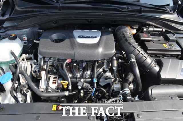 i30 가솔린 1.6 터보는 최고출력 204마력, 최대토크 27.0kg.m의 동력성능을 발휘한다.