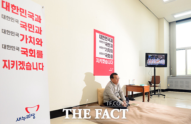 단식 농성에 들어간 이 대표./국회=이새롬 기자