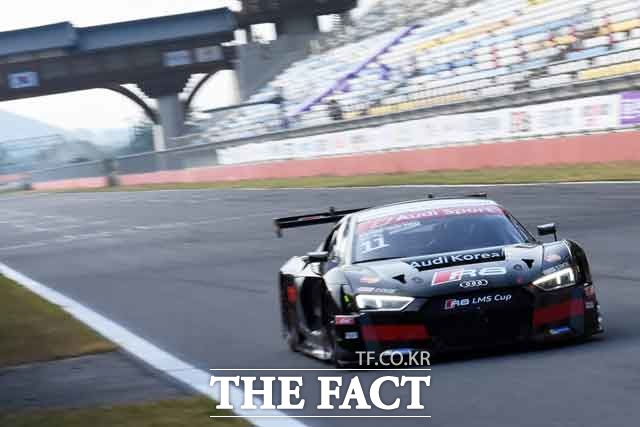 유경욱(Team Audi Korea)은 아우디 R8 LMS 컵 7라운드 경기에서 7위로 시작해 3위를 차지했다. /진영석 객원기자