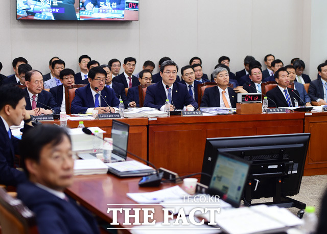 그래도 국감은 계속됩니다!