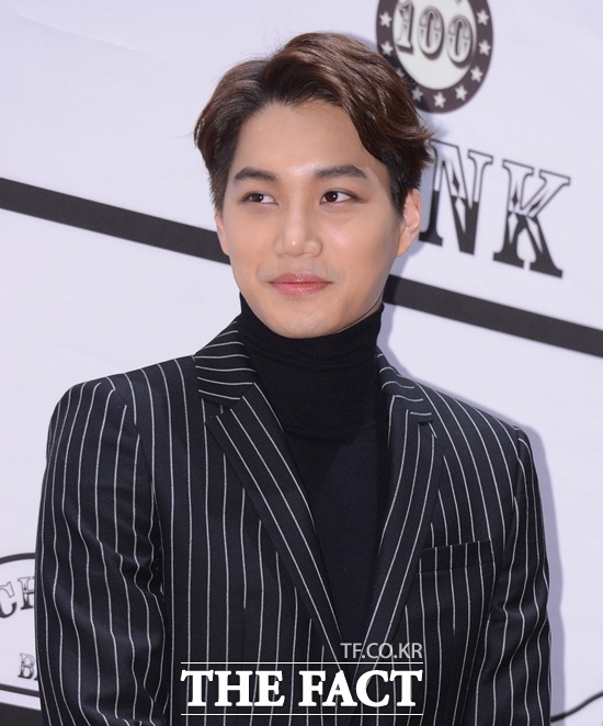 엑소 카이, 다리 부상 회복. 그는 최근 무대에 올라 춤을 췄다. /이덕인 기자