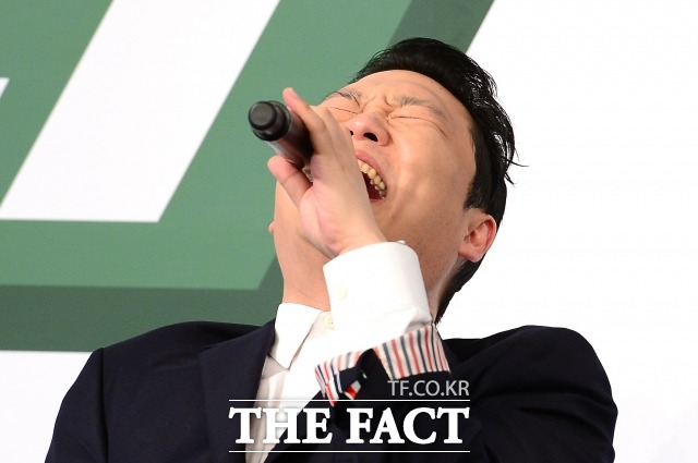 언제나 유쾌한 가수 싸이. 가수 싸이는 오는 9일 열리는 tvN10 어워즈 특별무대에 오른다. /이새롬 기자