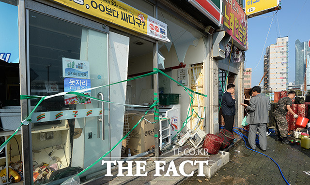 부산 수영구 민락동 주변 상점들도 많은 피해를 받고