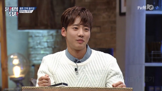 뇌섹남 이미지의 최창엽. 최창엽은 tvN 더 지니어스와 문제적 남자 등에 출연하며 지적인 이미지를 뽐낸 바 있다. /문제적 남자 방송 캡처