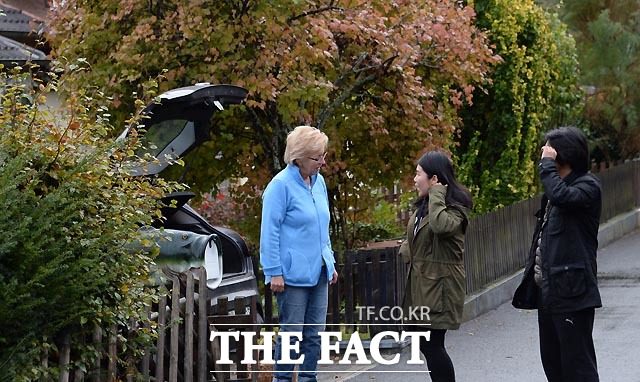 호텔 인근에 거주하는 한 독일인 여성은 지난 6월 말에 호텔을 재개장 했고 호텔 측에서 재개장 기념 파티에 참석해 달라는 초청장을 받았다고 말했다. /프랑크푸르트(독일)=이효균 기자