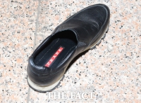 [TF포토] 최순실이 벗어놓고 간 프라다 명품 신발