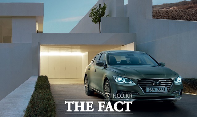 현대자동차가 2일 전국 영업점에서 신형 그랜저의 사전계약을 시행한다고 밝혔다. /현대자동차 제공