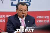 [TF포토] 버티기 승부수 이정현, '새누리당 대표직 사퇴 불가'