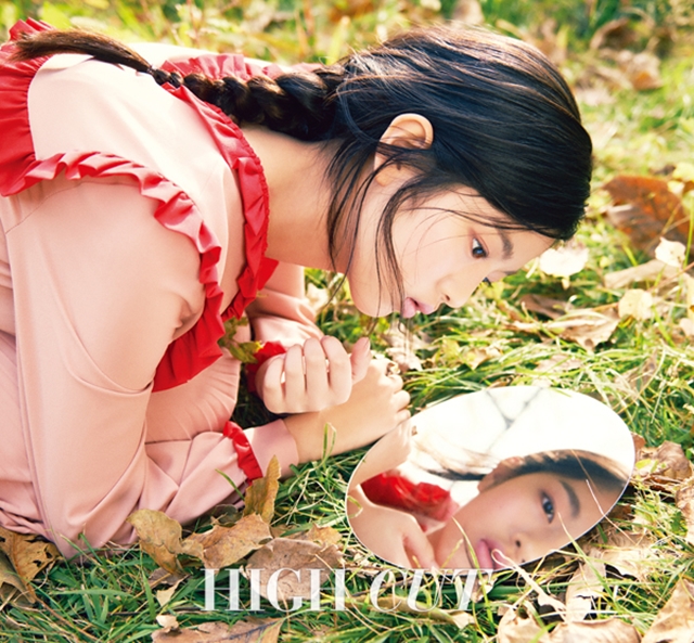 신은수 패션 화보. 신은수는 하이컷 화보에서 신비로운 소녀로 변신했다. /하이컷 제공