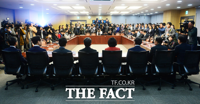 야당이 힘을 모읍시다!