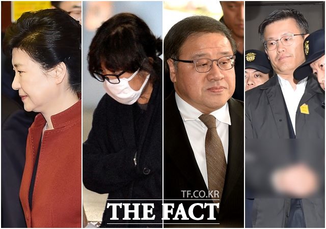 검찰은 20일 비선 실세 최순실(60) 씨와 안종범(57) 전 청와대 정책조정수석, 정호성(47) 전 부속비서관 등을 구속 기소하면서 작성한 공소장에 박근혜 대통령과 공모 관계가 인정된다고 적시한 것으로 알려졌다. /더팩트DB