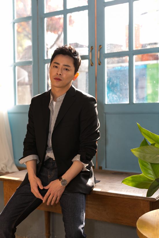 조정석의 반전. 조정석은 공식 인터뷰에서 유머러스하면서도 진지하고 깊이 있는 달변가로 분한다. /CJ엔터테인먼트 제공