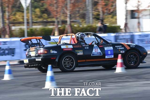 인천 BMW 드라이빙 센터에서 KARA 짐카나 챔피언십 4라운드 경기가 개최됐다. /영종도=진영석 기자