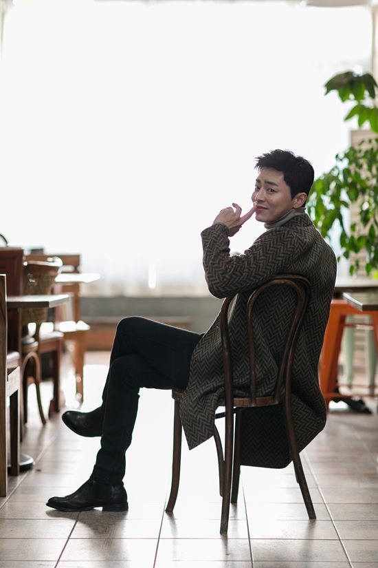 조정석이 사랑하는 촌스러움. 조정석은 자신의 촌스러움을 사랑한다고 고백했다. /CJ엔터테인먼트 제공