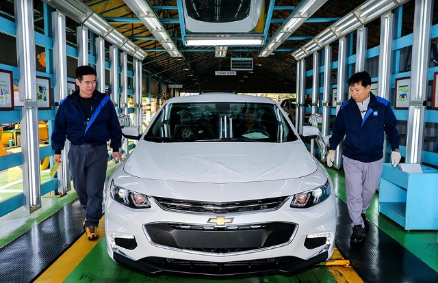 한국지엠이 29일 부평 본사에서 말리부 미디어 아카데미를 개최해 부분 정면 충돌 테스트를 공개적으로 실시하며 동급 최강의 안전성을 다시 한 번 입증했다. / 한국지엠 제공