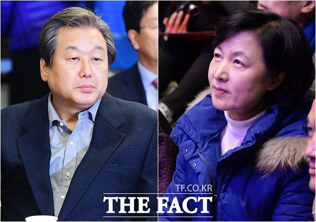 추미애(오른쪽) 더불어민주당 대표와 김무성 새누리당 전 대표가 1일 오전 박근혜 대통령 담화 이후 탄핵 처리 등 정국현안을 놓고 긴급회동한다. /배정한 기자, 남용희 인턴기자