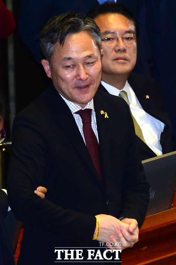 새누리당 표창원 고소 이유는? 새누리당이 표창원 더불어민주당 의원을 고소한 가운데 표창원 의원이 SNS를 통해 새누리당을 비판했다. /더팩트DB