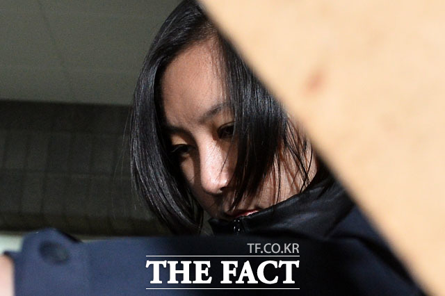 비선실세 최순실 씨의 조카 장시호씨가 7일 오후 국회에서 열리는 최순실 게이트 진상규명 국회 국정조사 특별위원회(국조특위) 2차 청문회에 출석했다./남윤호 기자