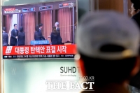 [TF포토] '운명의 날' 탄핵안 표결 시작…'국민도 관심 집중'