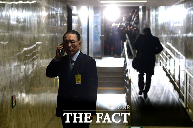 김삼화 의원은 14일 김기춘 전 청와대 비서실장이 2015년도 최저인금 인상율 가이드라인을 제시했다는 의혹을 제기했다. /배정한 기자