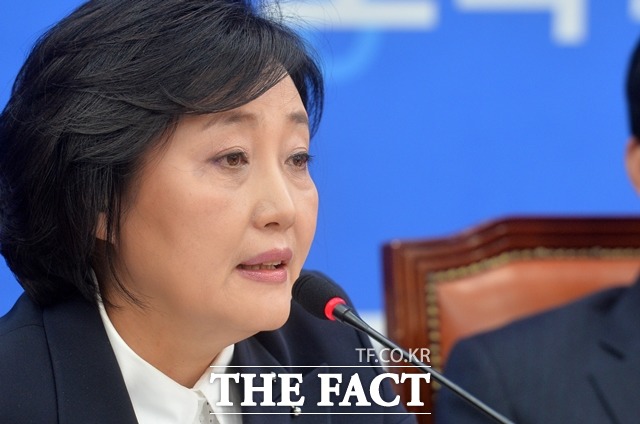 박영선 사이다 심문! 박영선 의원이 청문회에서 사이다 심문으로 주목받고 있다. /더팩트 DB