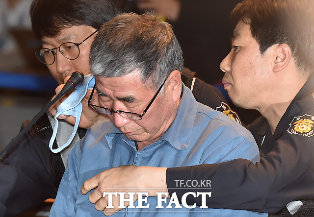 세월호 진실은 무엇? 자로 네티즌수사대가 세월호 진실 공개를 예고한 가운데 세월호 침몰 당시 선장 이준석(사진) 등 선원들이 퇴선 명령을 하지 않은 이유가 재조명 받고 있다. /더팩트DB