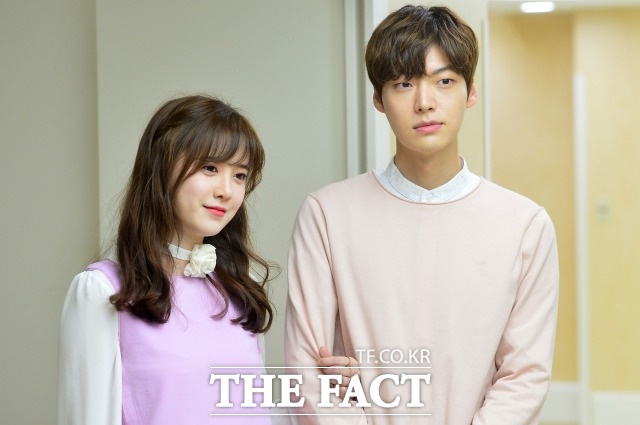 배우 구혜선(왼쪽) 안재현 부부가 tvN 새 예능 프로그램 신혼일기에 출연한다. /남윤호 기자