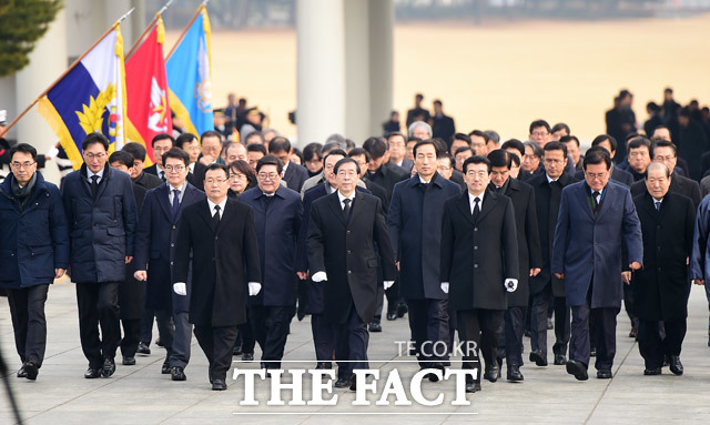 박원순 서울시장은 이날 오전 페이스북에 대한민국이 거듭나려면 유능한 혁신가가 필요하다. 사회의 혁신, 국가의 혁신은 박원순의 삶이었고 꿈이었다면서 대권 출마 의지를 표했다./배정한 기자