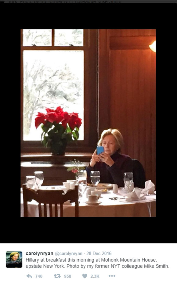 힐러리 클린턴의 미국 대선 패배 후 근황이 공개됐다. /캐롤린 리언 트위터