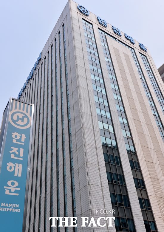 최근 한진해운이 미주 노선 영업권을 SM상선에 매각하기로 결정했다는 소식에 급등세를 이어가며 4거래일 만에 주가가 136% 올랐다. /더팩트 DB