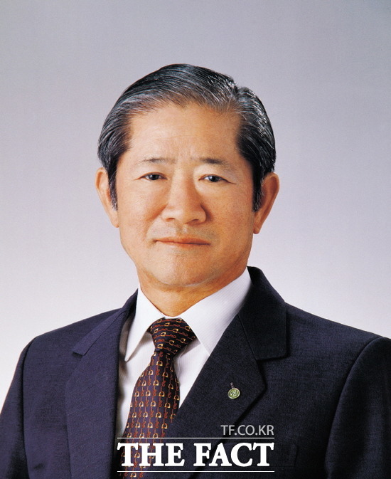 아모레퍼시픽은 9일 장원기념관과 전국 사업장에서 창업자 故 서성환 선대 회장 영면 14주기 추모식을 진행한다고 밝혔다. /더팩트DB