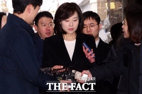  '구속' 조윤선, 문체부 장관 사퇴 의사 표명