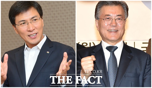 안희정 문재인 격돌. 안희정(왼쪽) 충남지사가 22일 이젠 저의 계절이라며 대선 출마를 선언한 가운데 문재인 전 더불어민주당 대표는 우리 동지라며 환영했다./더팩트DB