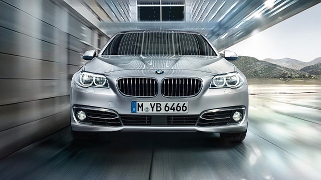 BMW 코리아는 뉴 5시리즈를 앞세워 지난해 벤츠에 내줬던 수입차 판매 1위를 되찾겠다는 각오다. /BMW 홈페이지 캡처