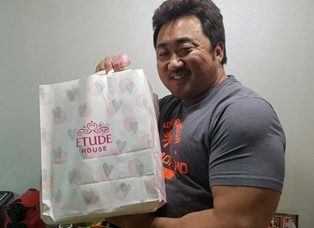 사랑스러운 마동석. 마동석은 귀여운 표정으로 눈길을 끌었다. /마동석 인스타그램