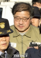  안종범, '김영재 아내 통해 수천만원 선물 받아... 대가성 집중 조사'