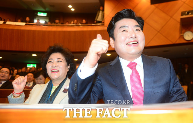 오늘의 주인공 원유철이 최고에요!