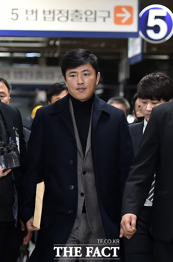 헌법재판소는 11일 서울중앙지검이 전일 오후 류상영 전 더블루K 부장이 임의제출한 녹음파일의 놀취록과 김수현 고원기획 대표의 컴퓨터 내 녹음파일 일체를 헌재에 제출했다고 밝혔다. /이새롬 기자