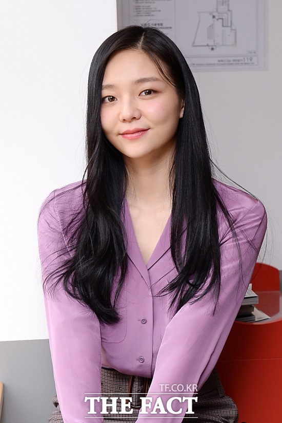 배우 이솜. 연예기획사 아티스트컴퍼니는 13일 배우 이솜과 전속계약 체결 사실을 알렸다. /남용희 기자