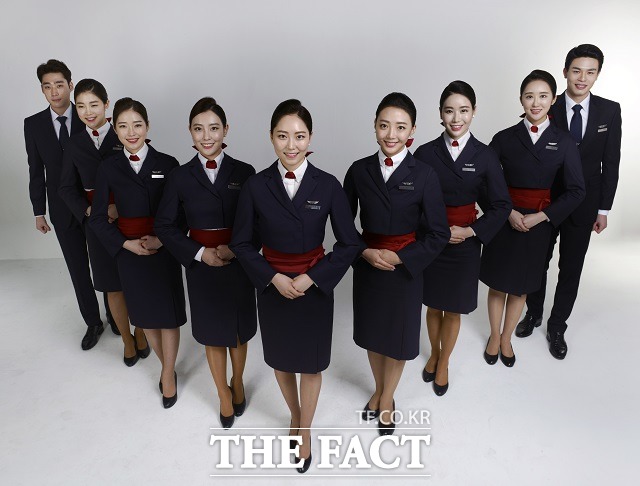 이스타항공은 지난 12일까지 진행한 2017년 상반기 객실인턴승무원 공개채용에서 340대 1의 경쟁률을 기록했다고 14일 밝혔다. /이스타항공 제공
